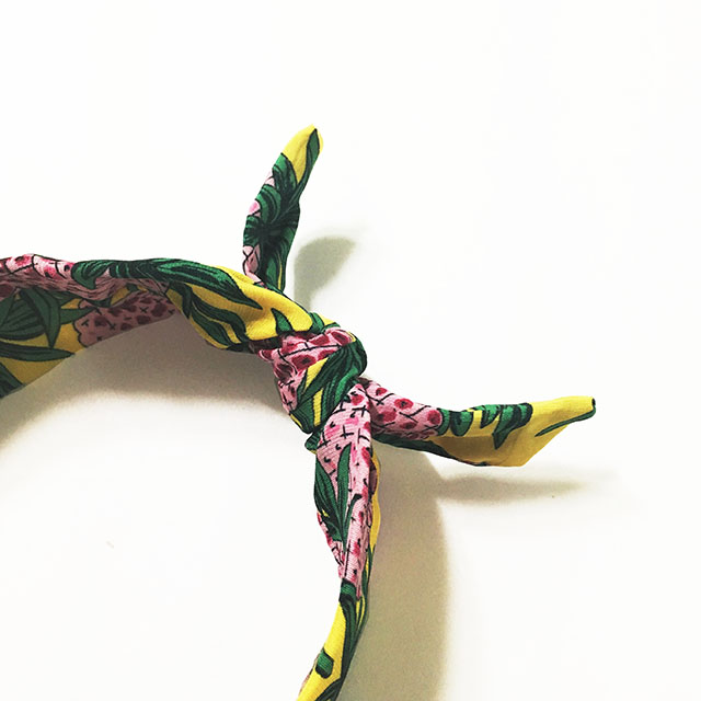 New Tropical Pineapple Ribbon Wire Bandana Pink Wh