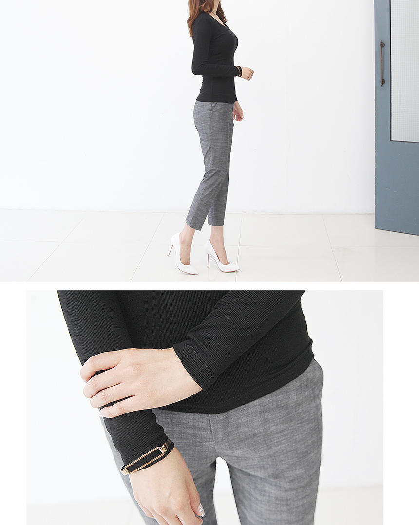 Nittie Women's V-Neck T-Shirts Cody Women's 