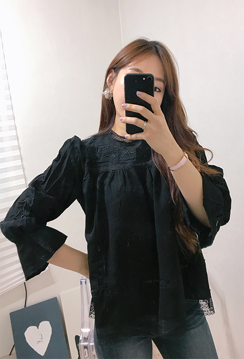 Luxury Embroidered Lace Blouse White Black Feminin