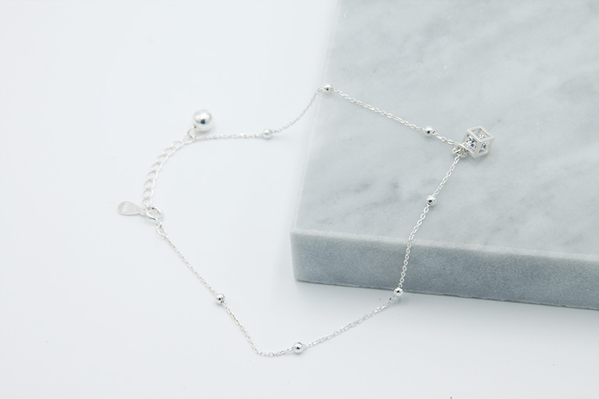 New silver bracelet drip cube decoration Slim knoc