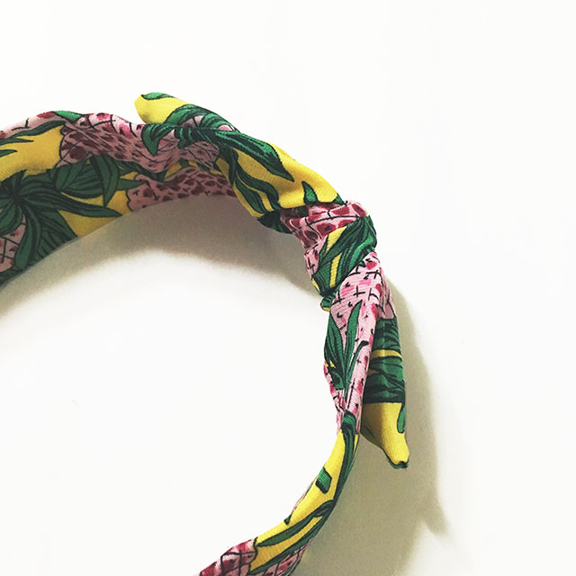 New Tropical Pineapple Ribbon Wire Bandana Pink Wh