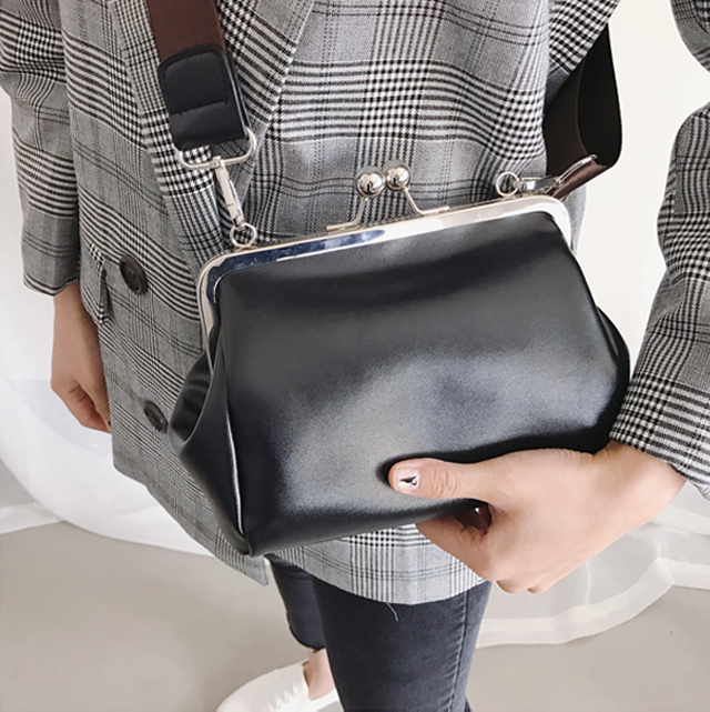 New In-house production - Specials clip Mini back 