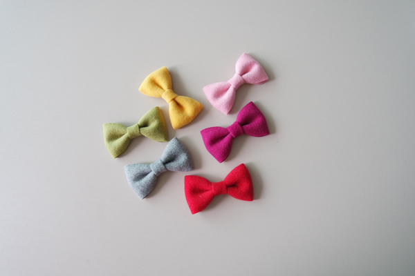 Ribbon Village Basic Bow, Brushed Wool Balic Cockt