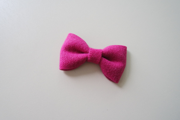 Ribbon Village Basic Bow, Brushed Wool Balic Cockt