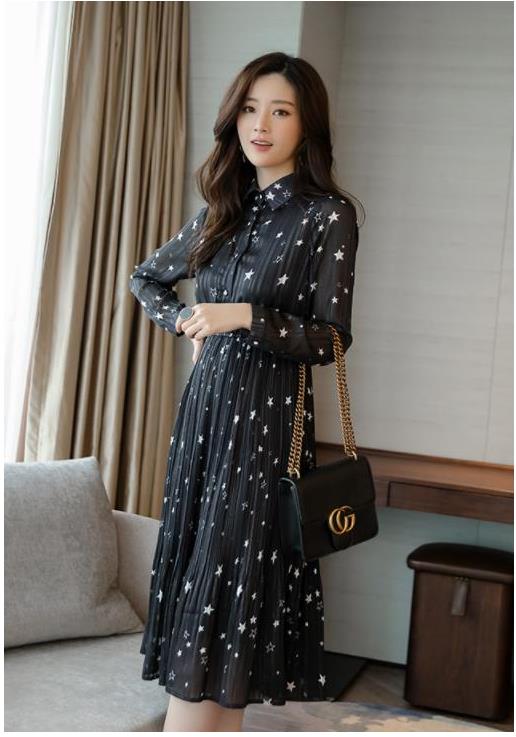 Simple, autumn star wrinkle chiffon dress