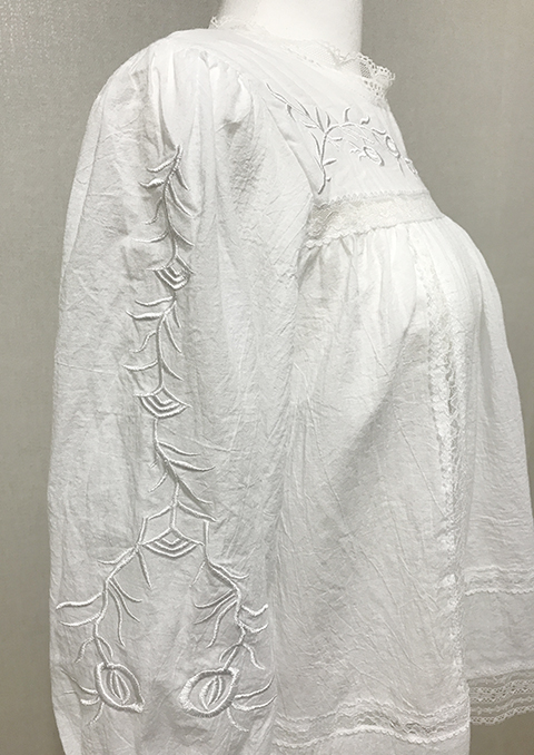 Luxury Embroidered Lace Blouse White Black Feminin