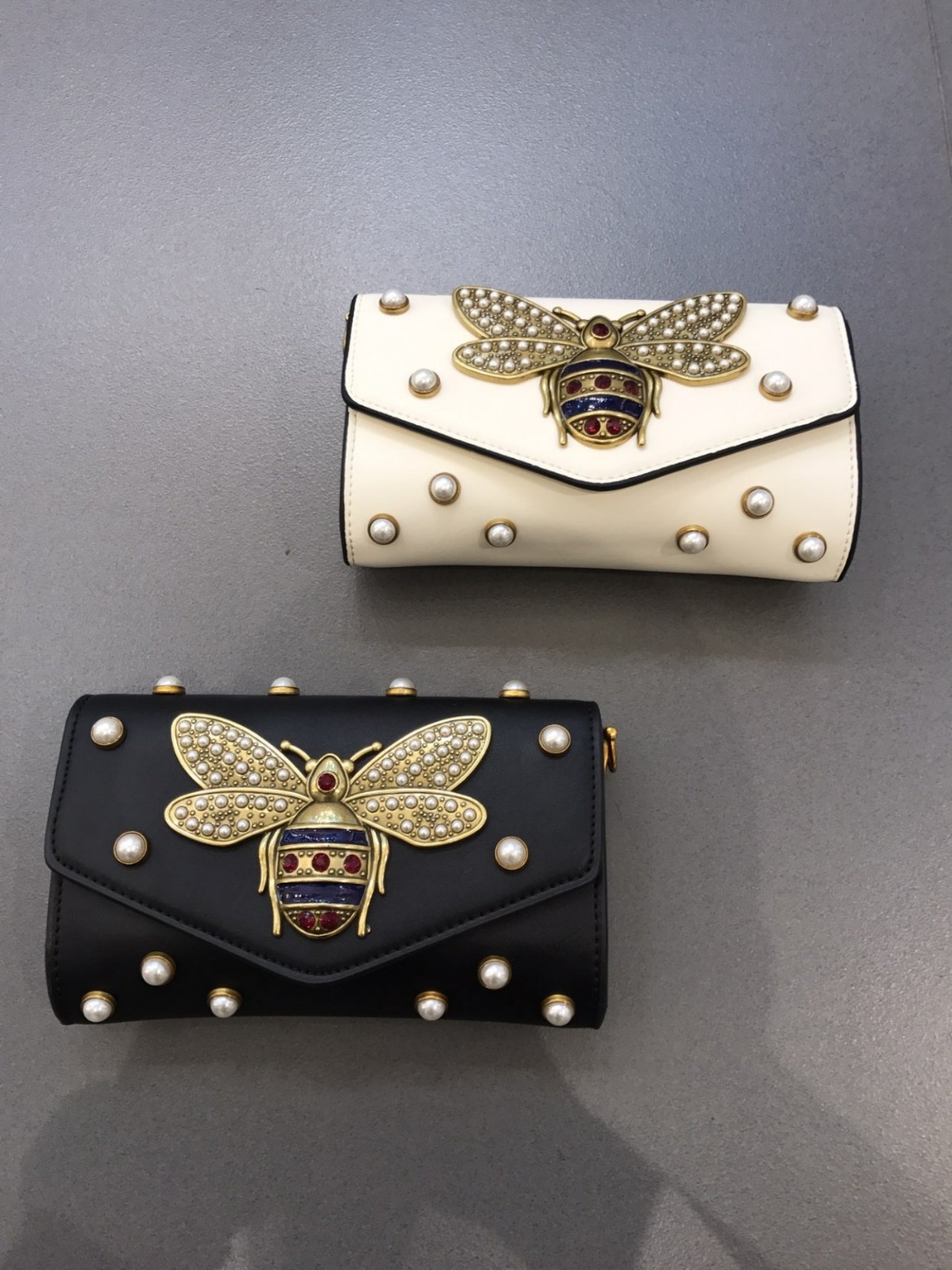 New Natural Cowhide Bucks Cross Clutch Mini Back S