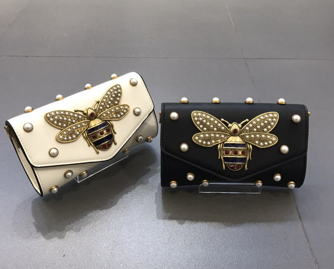 New Natural Cowhide Bucks Cross Clutch Mini Back S