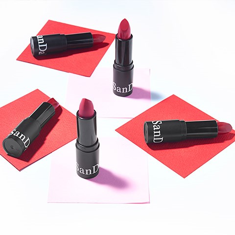Sandhya Camellia Lipstick Glossy Point Directing F