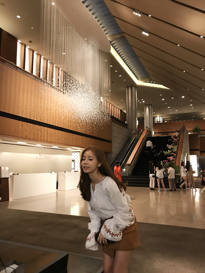 NEW FASHION LADY GIRL Blouse Embroidered Ethnic Pu