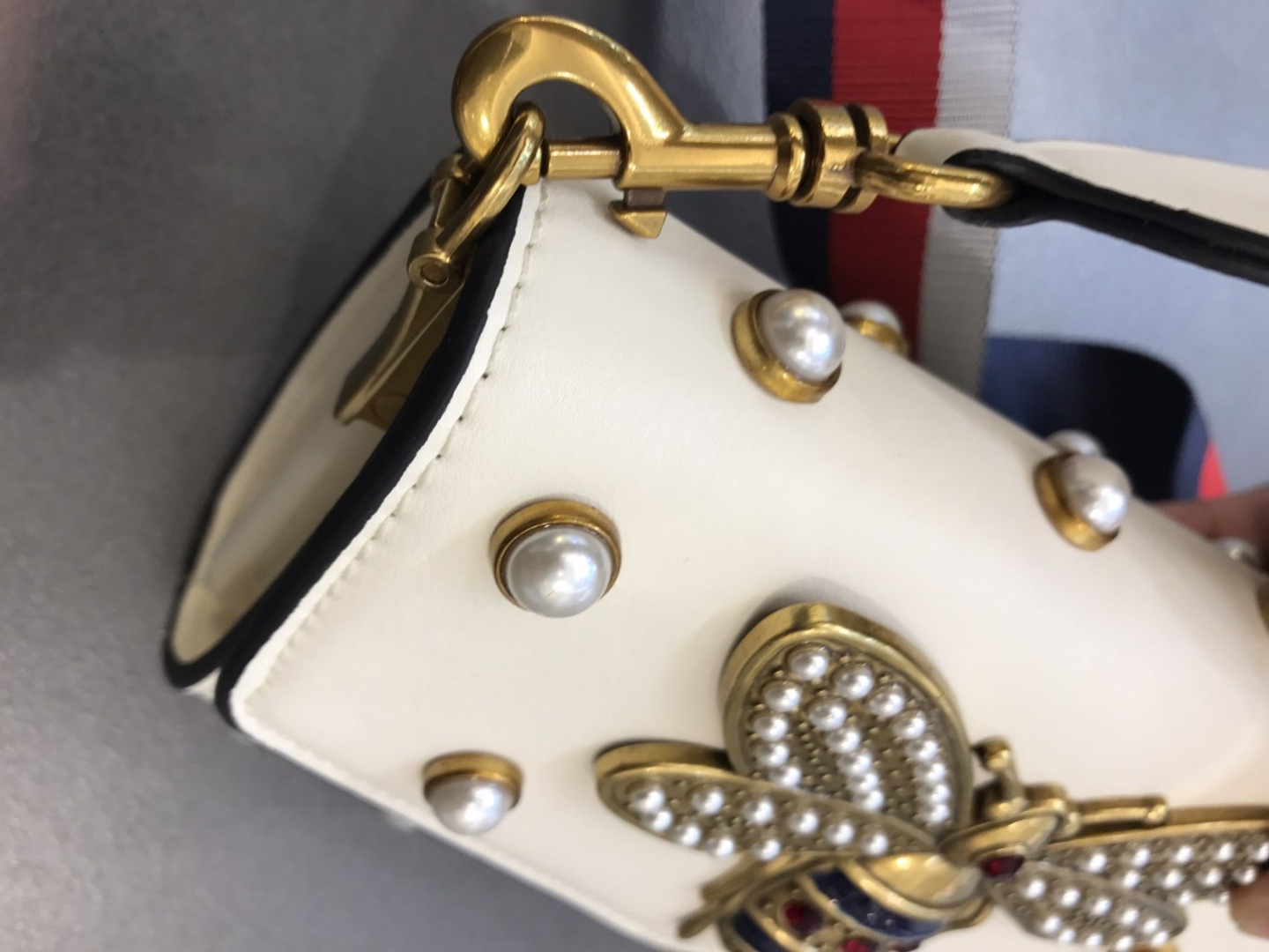 New Natural Cowhide Bucks Cross Clutch Mini Back S