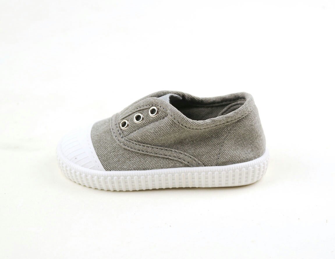 NEW KIDS SHOES basic sleeping sneakers coordinated