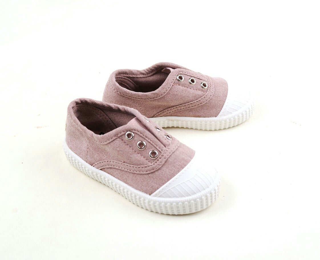 NEW KIDS SHOES basic sleeping sneakers coordinated