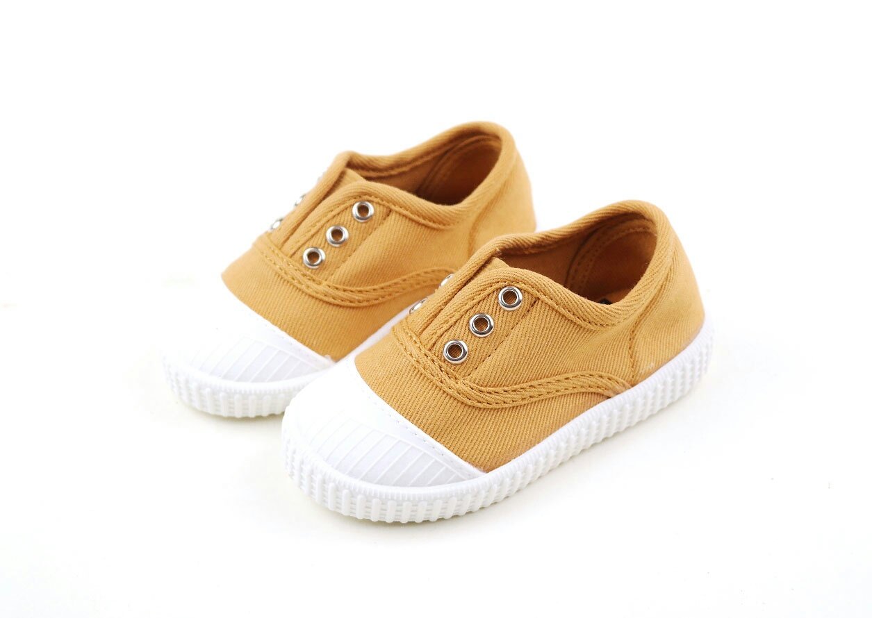 NEW KIDS SHOES basic sleeping sneakers coordinated