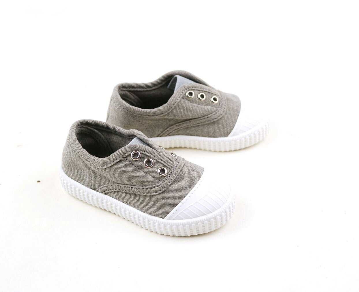 NEW KIDS SHOES basic sleeping sneakers coordinated