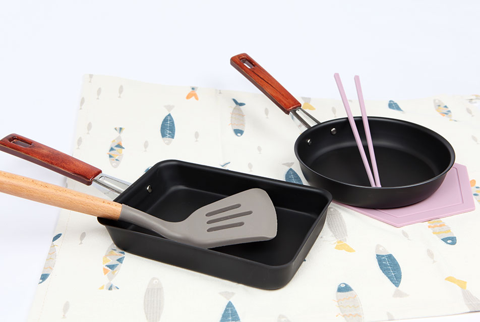 NEW FRYING PAN Japanese iron plate mini round fryi