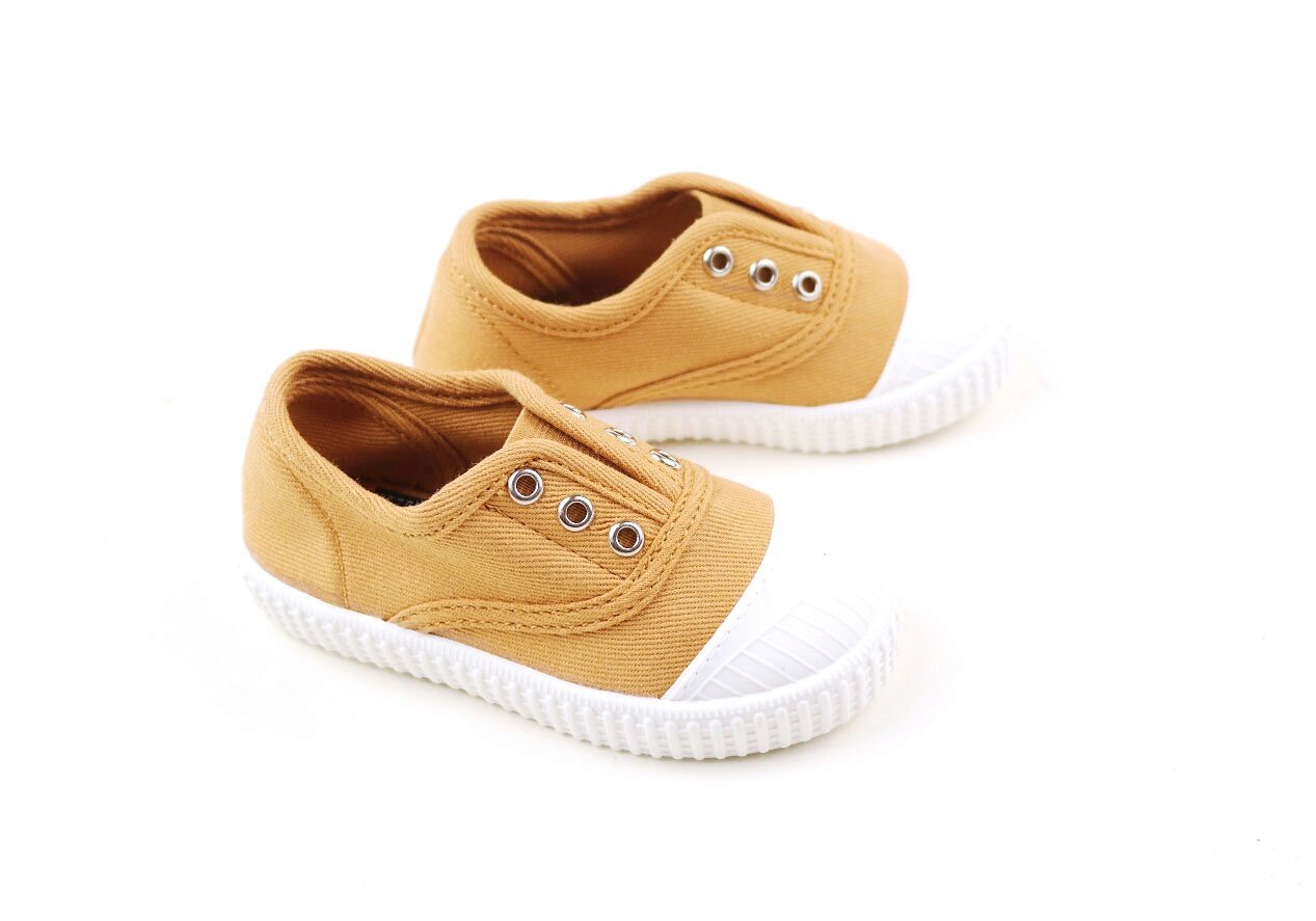 NEW KIDS SHOES basic sleeping sneakers coordinated