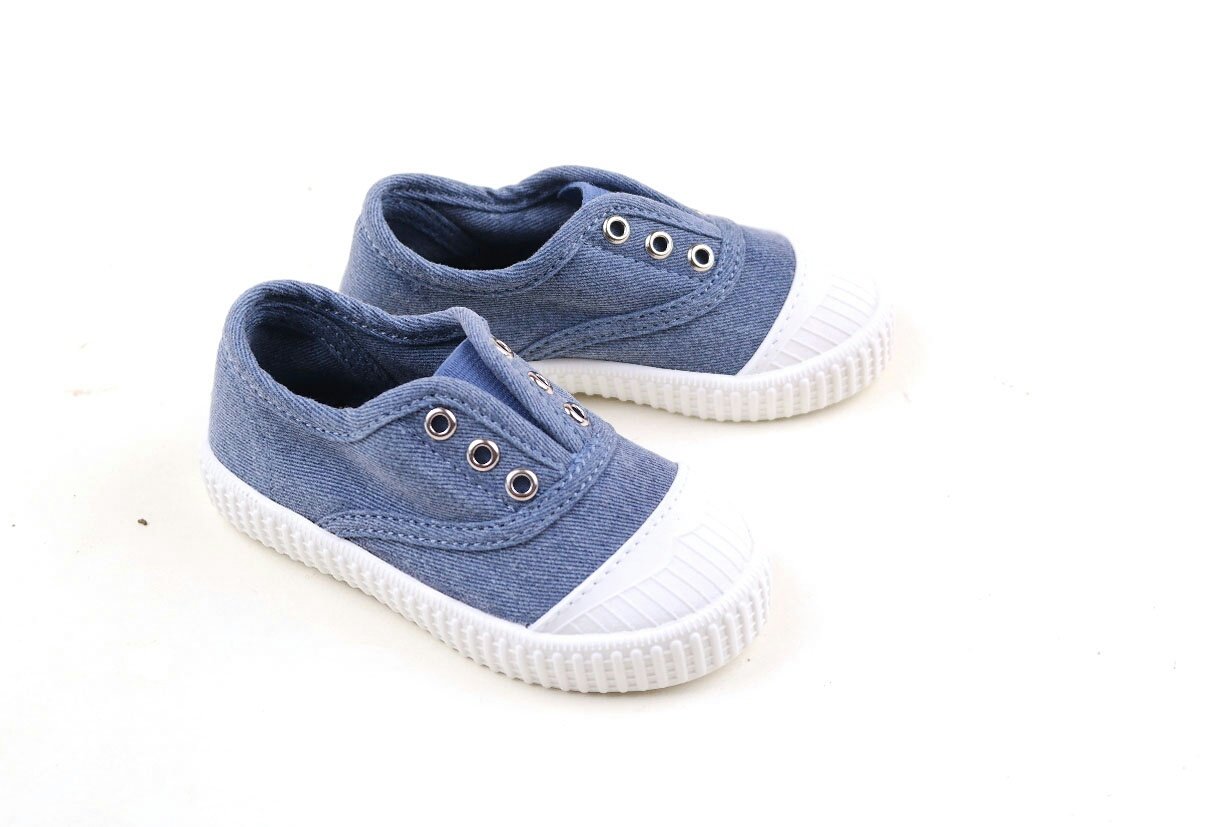 NEW KIDS SHOES basic sleeping sneakers coordinated