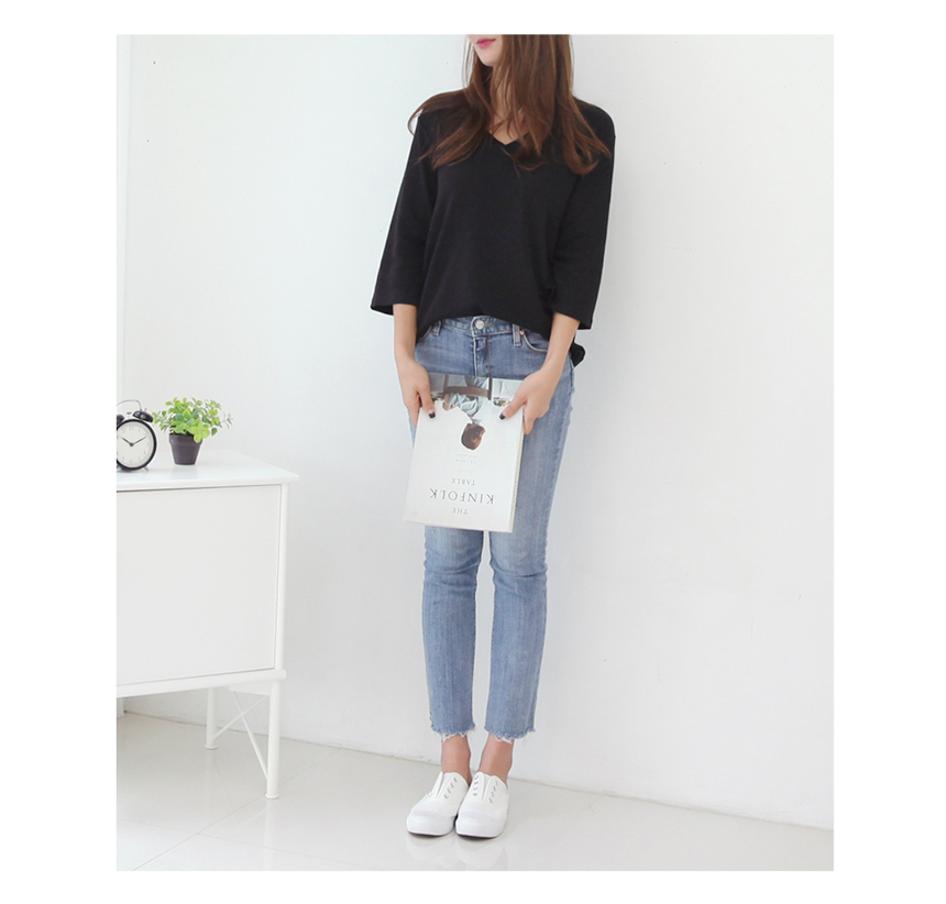 Lanes V-neck Slavic T-shirt Autumn Nourishment Coo