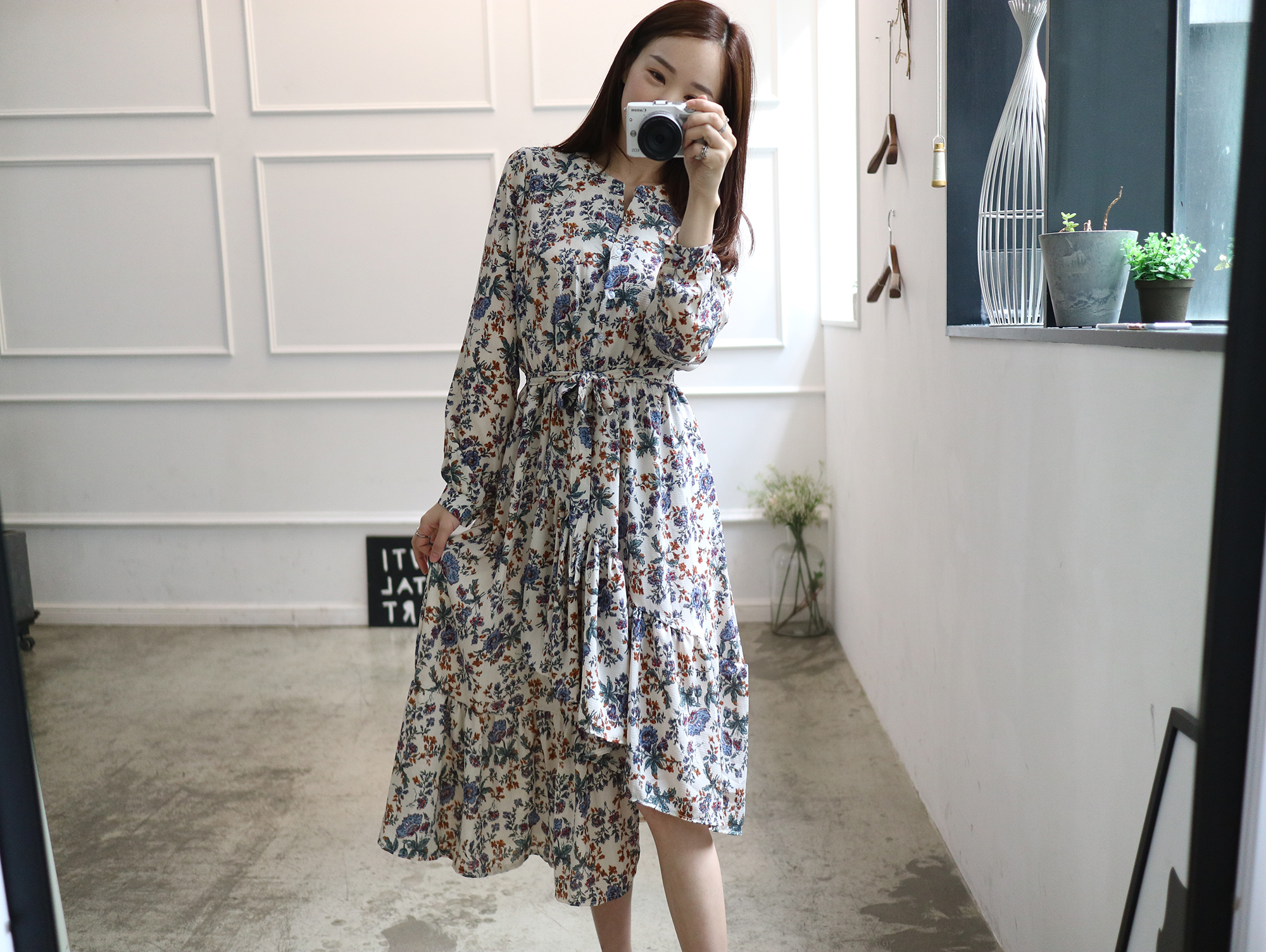 New Women Dress Flower Uniform Dress Ivory Black B