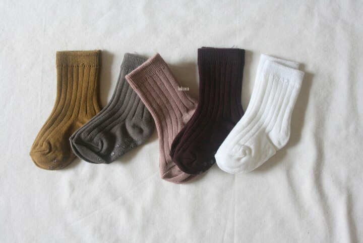 Children wearing baby clothes Baby child Junior elementary school student couple blessing. Daily Goliage socks 5 piece set