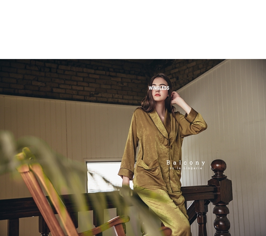 New modern style cheongsam knot couple pajamas paj