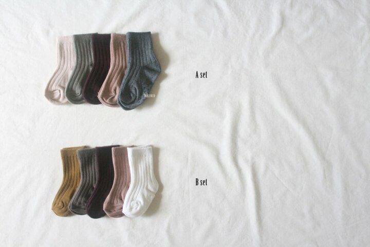 Children wearing baby clothes Baby child Junior elementary school student couple blessing. Daily Goliage socks 5 piece set