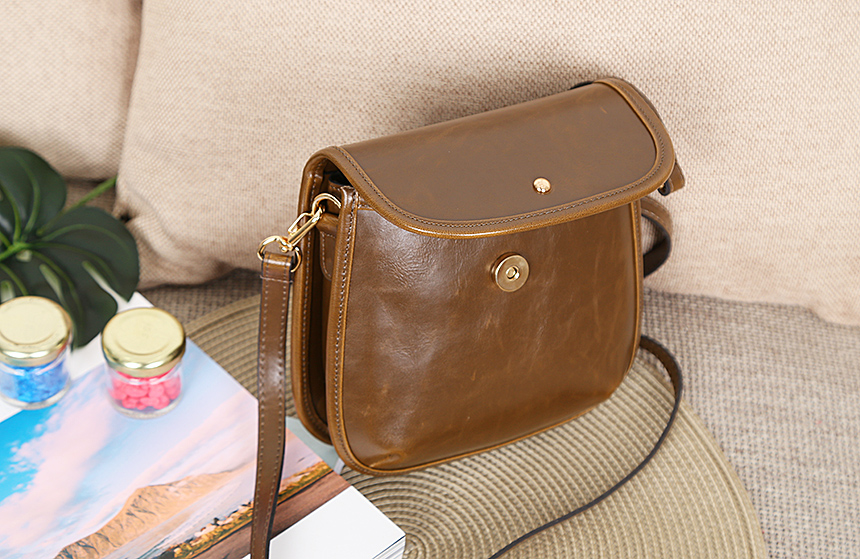 New Handy Castle Vintage Mini Cross Back Bag Recom