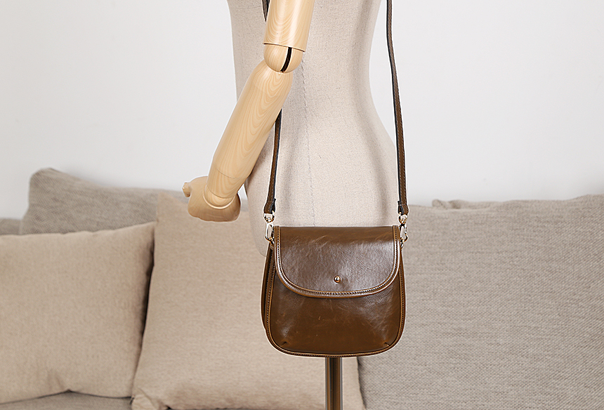 New Handy Castle Vintage Mini Cross Back Bag Recom