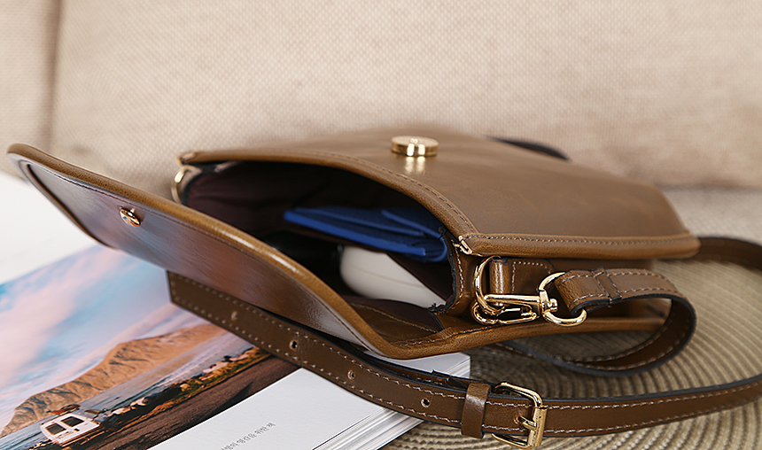 New Handy Castle Vintage Mini Cross Back Bag Recom