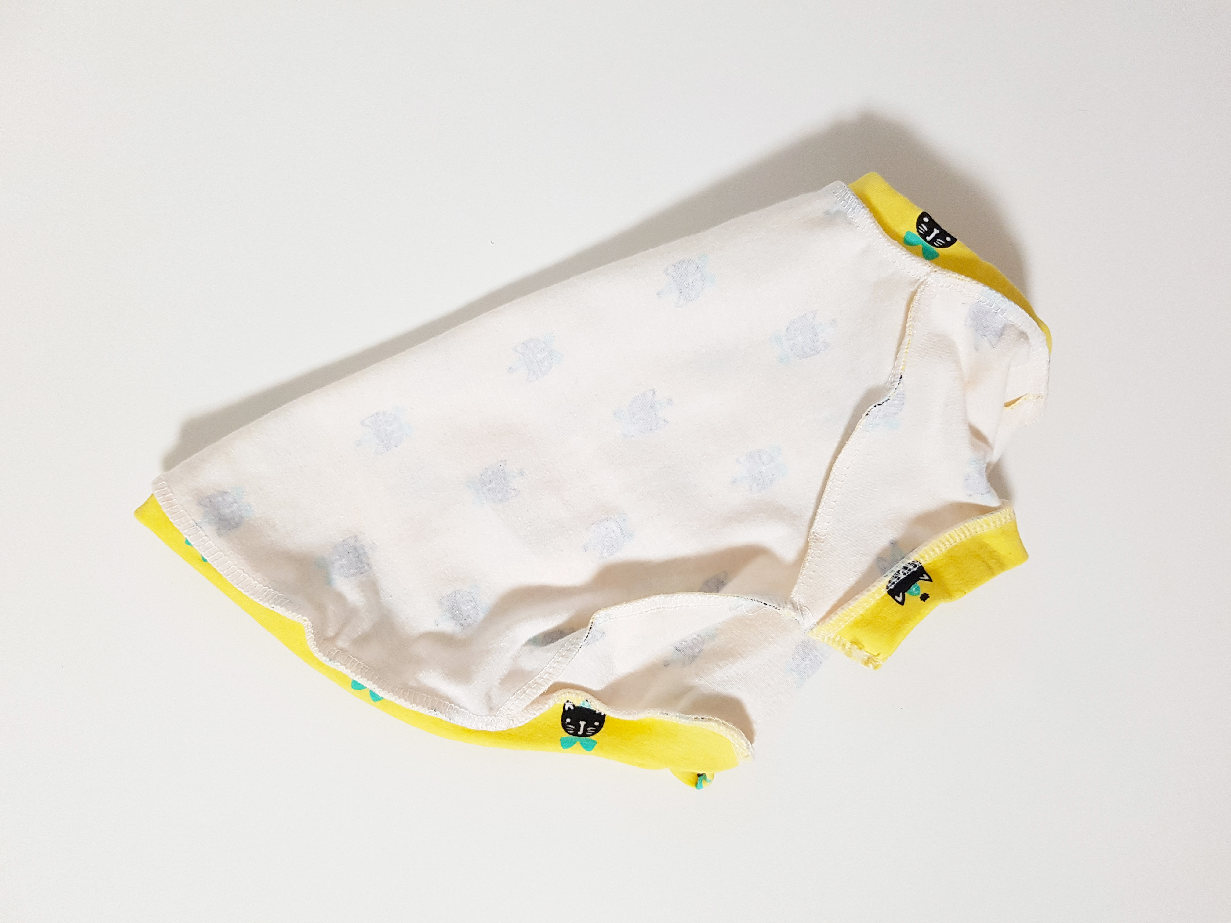 NEW DOG FASHION Cat spat sponge T foam foam scarf 