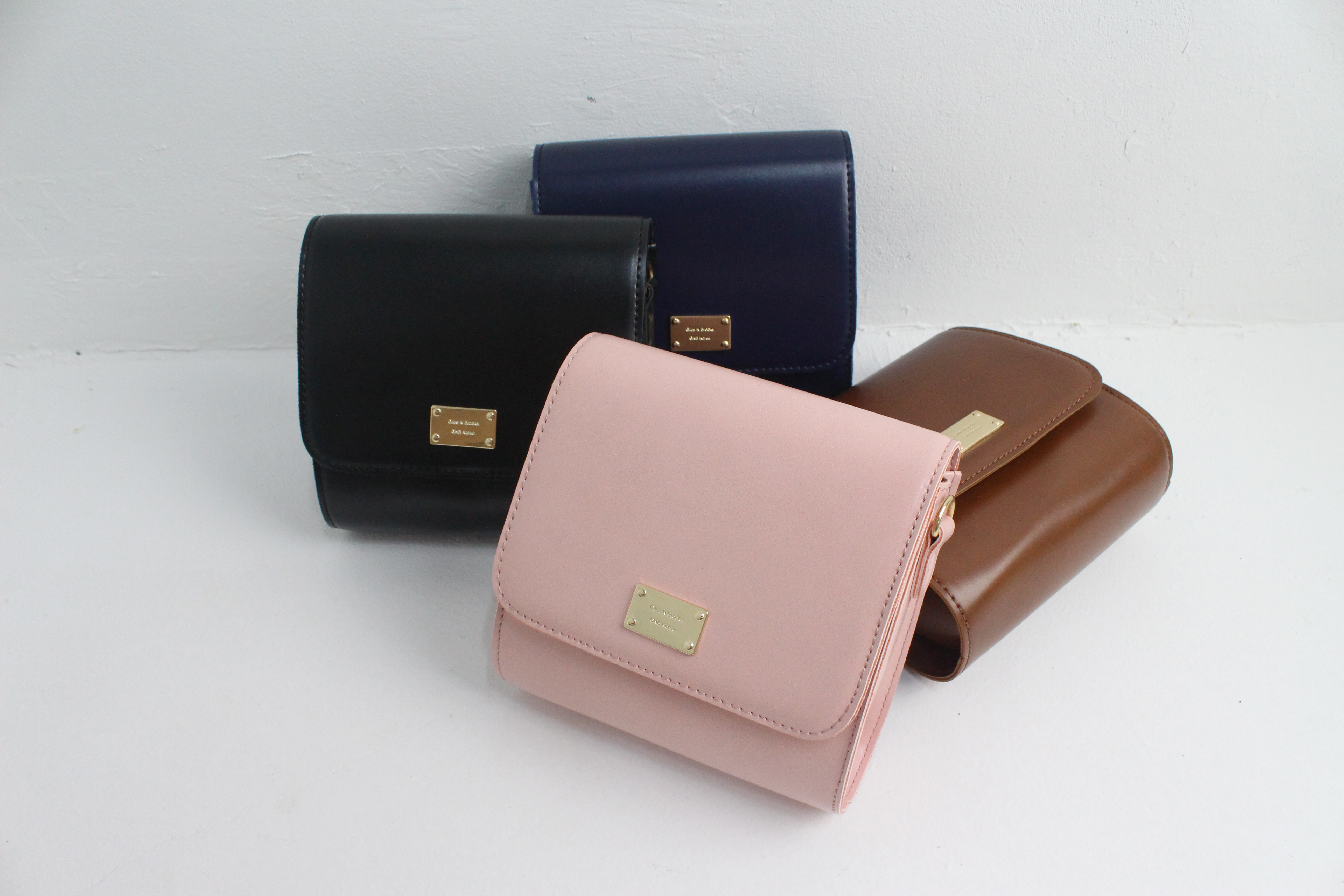 New Lovely Mini Cross IU daily back-to-back women&