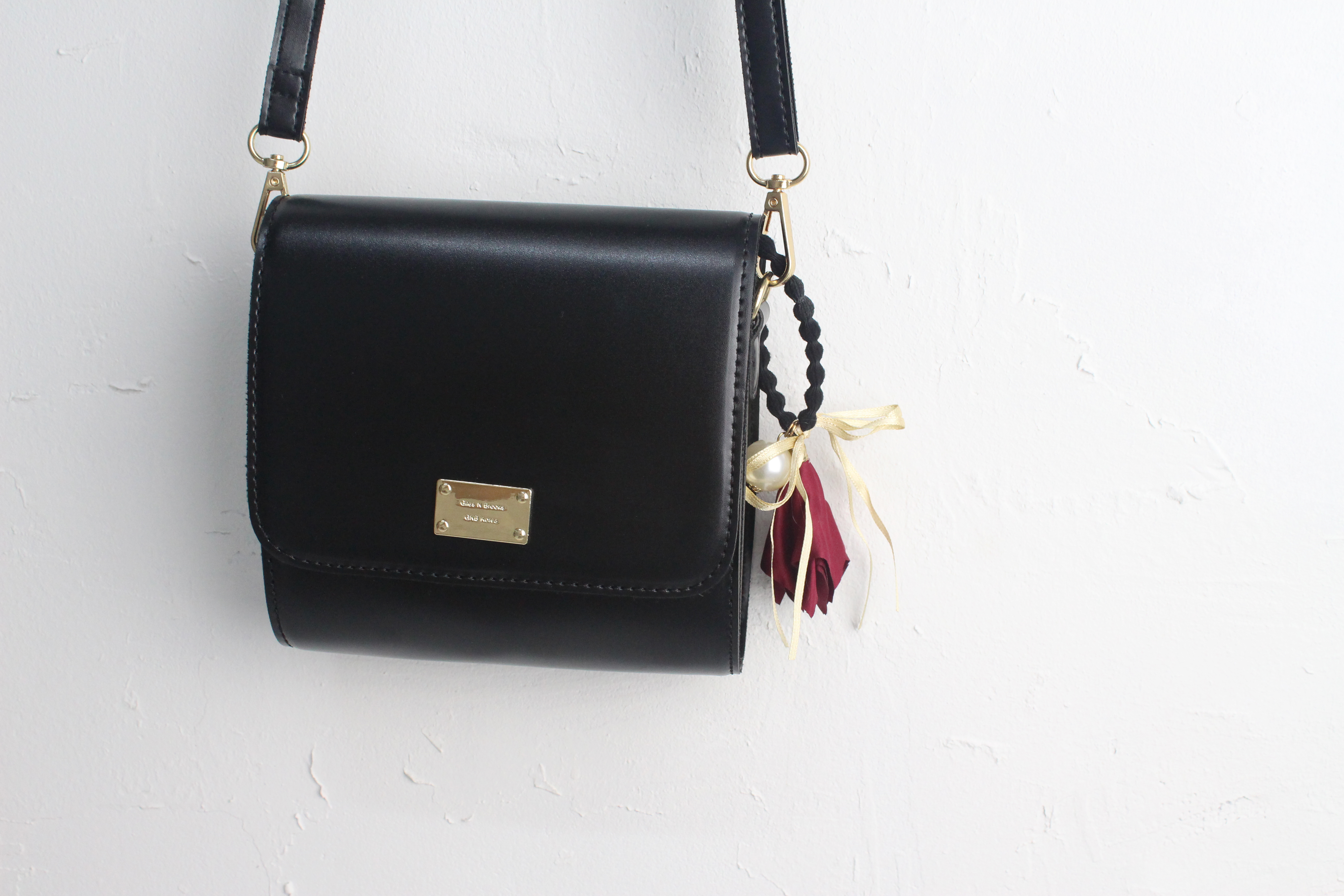 New Lovely Mini Cross IU daily back-to-back women&