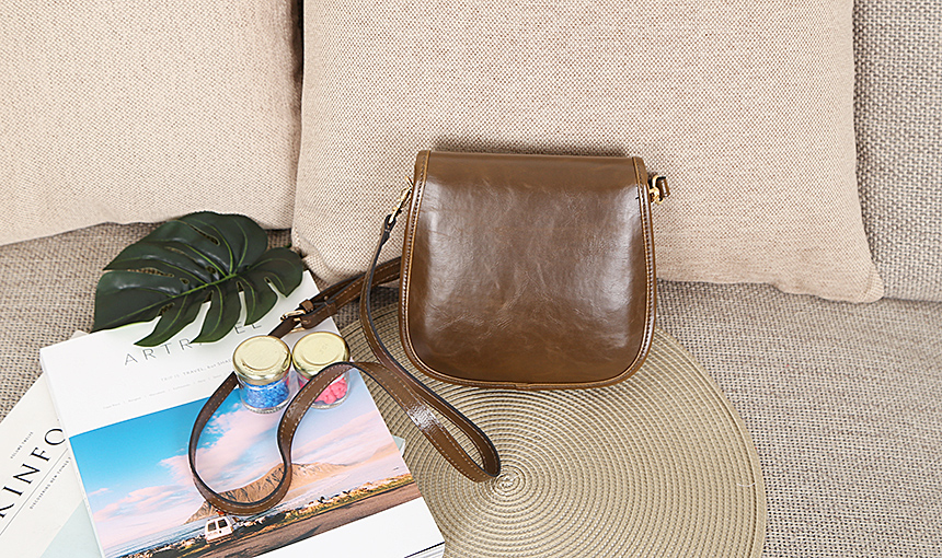 New Handy Castle Vintage Mini Cross Back Bag Recom