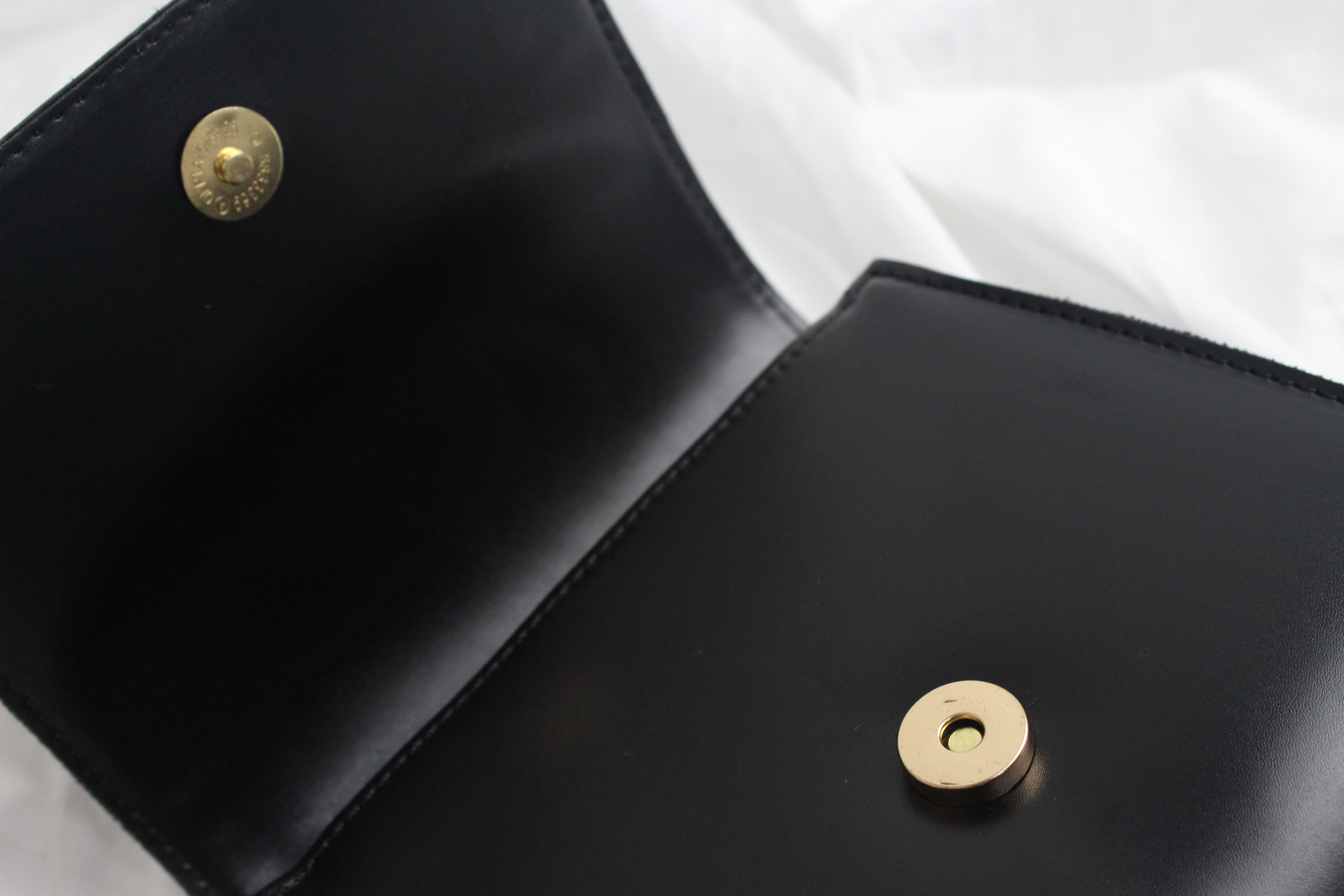 New Lovely Mini Cross IU daily back-to-back women&