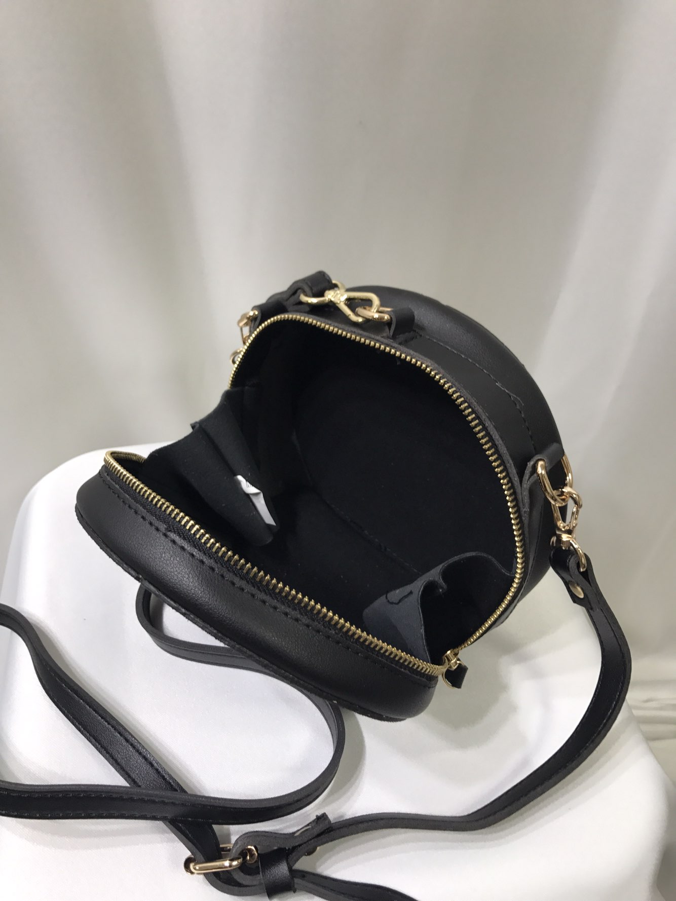 New Tambourine Round Mini Cross Back Clutch Back T