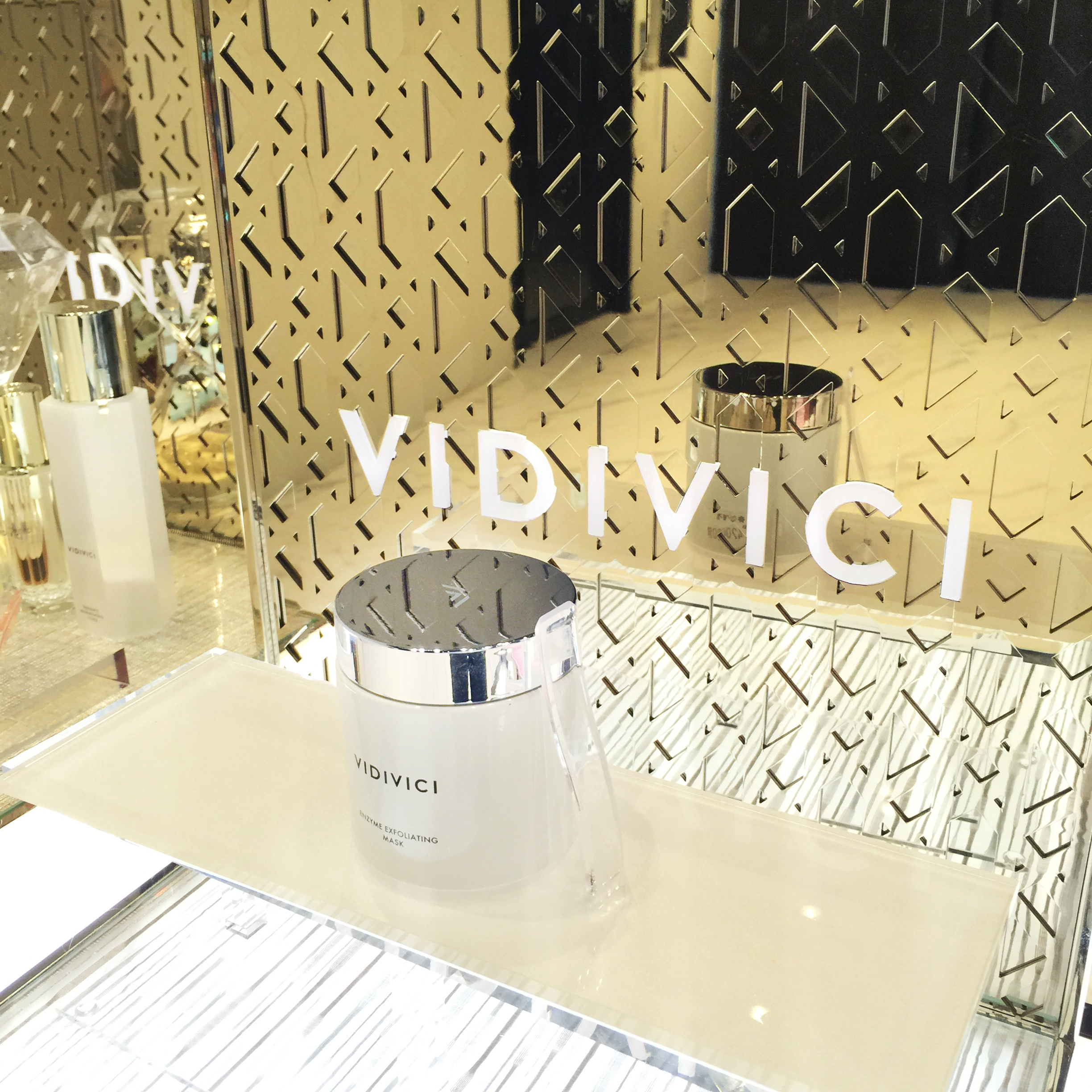 NEW PORE MASK Vidi Beach Enzyme Exfoliating Mask