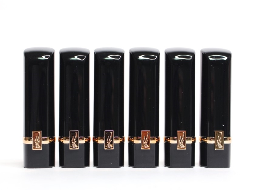 RED AHC Impresive Serum Lipstick Six of the Act 1 