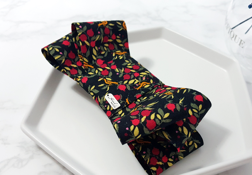 Red Berry Ribbon Hairpin A cute romantic handmade 