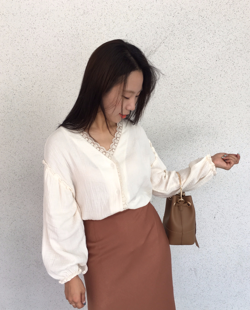 NEW FASHION LADY GIRL Blouse Fall lace ruffle puff