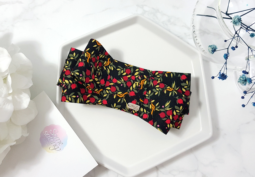 Red Berry Ribbon Hairpin A cute romantic handmade 