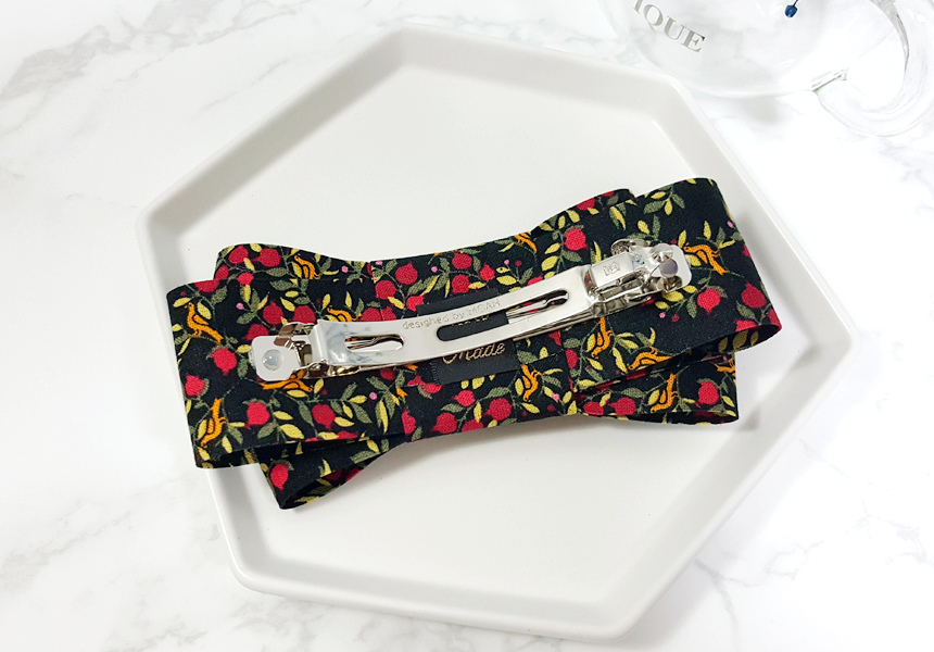 Red Berry Ribbon Hairpin A cute romantic handmade 