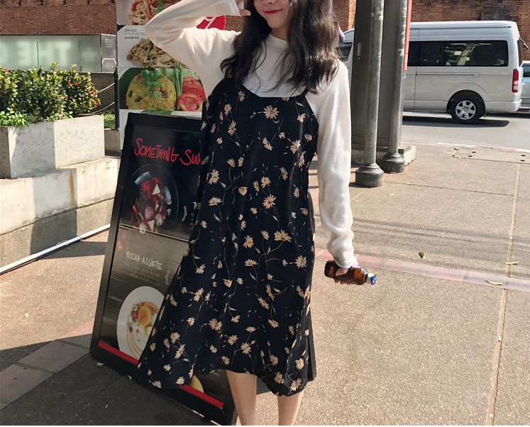 Omai fitting room flower chiffon strap dress + whi