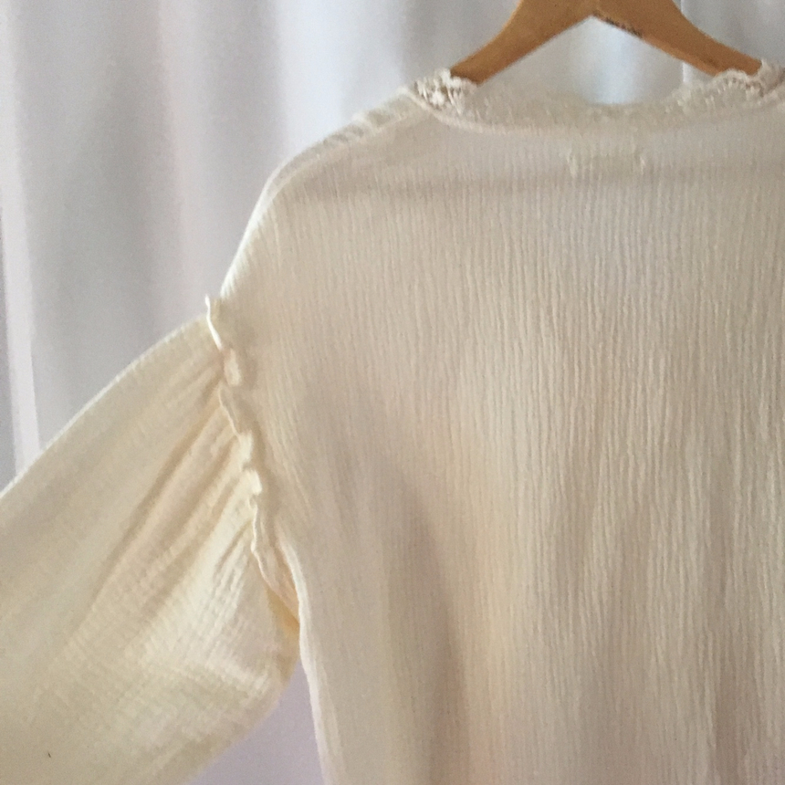 NEW FASHION LADY GIRL Blouse Fall lace ruffle puff