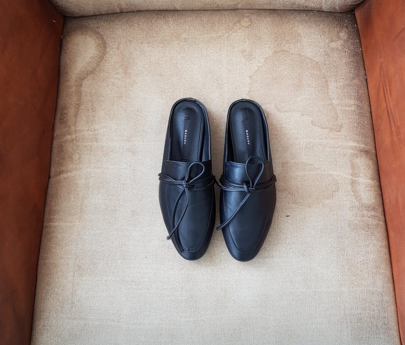 New French Looper Basic Modern Modern Flat Mule Tw