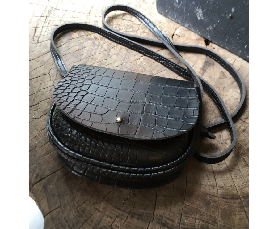 New Cracked Leather Mini Crossover Teenage Women D