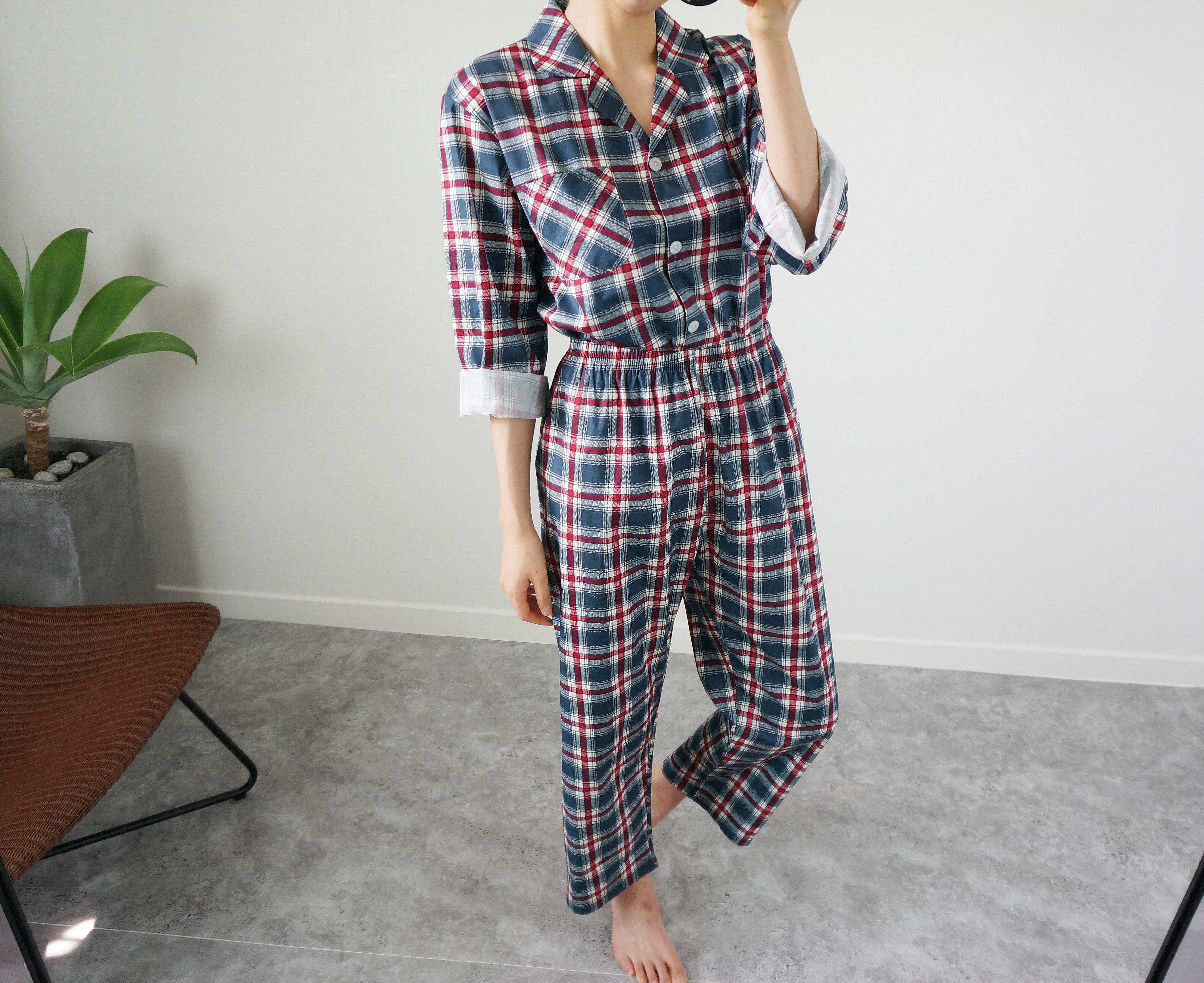 New Luxurious Couple Long Sleeved Check Pajamas Pa