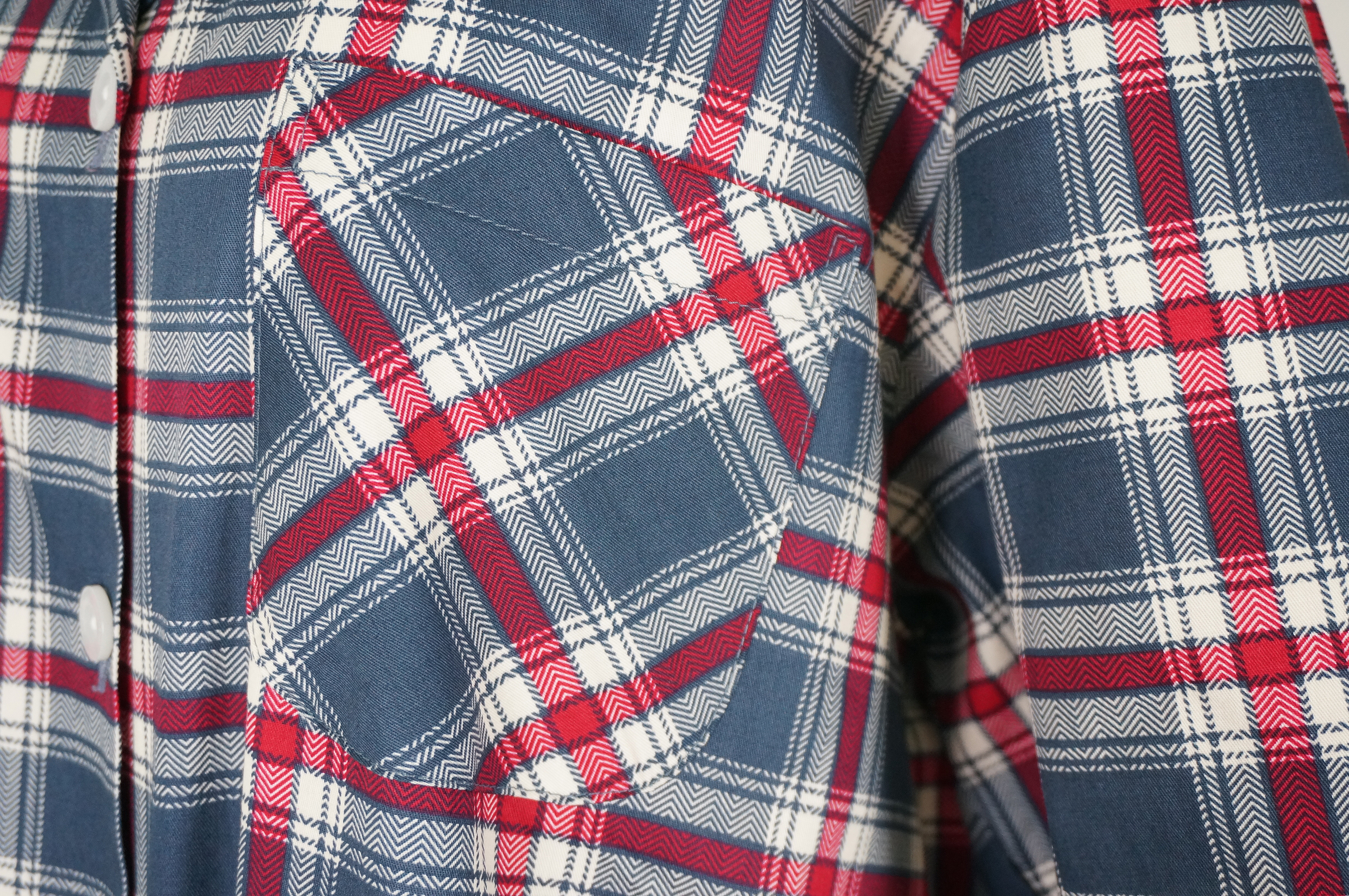 New Luxurious Couple Long Sleeved Check Pajamas Pa