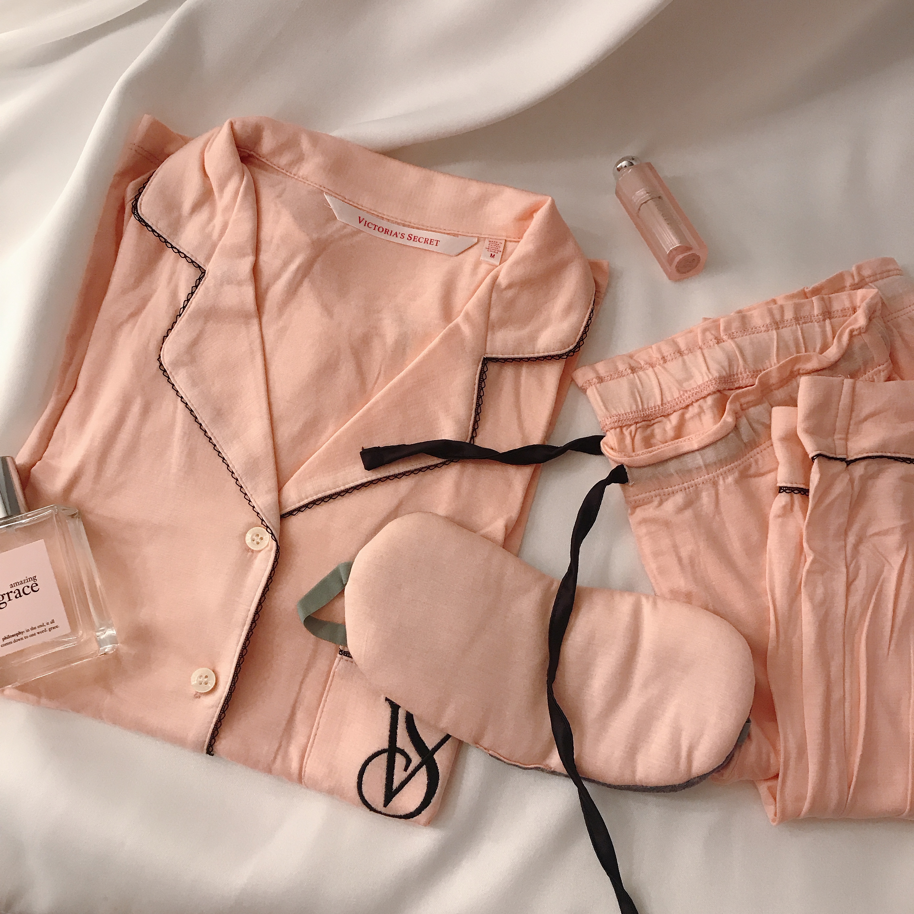 New imported genuine Victoria secret pajamas mixed