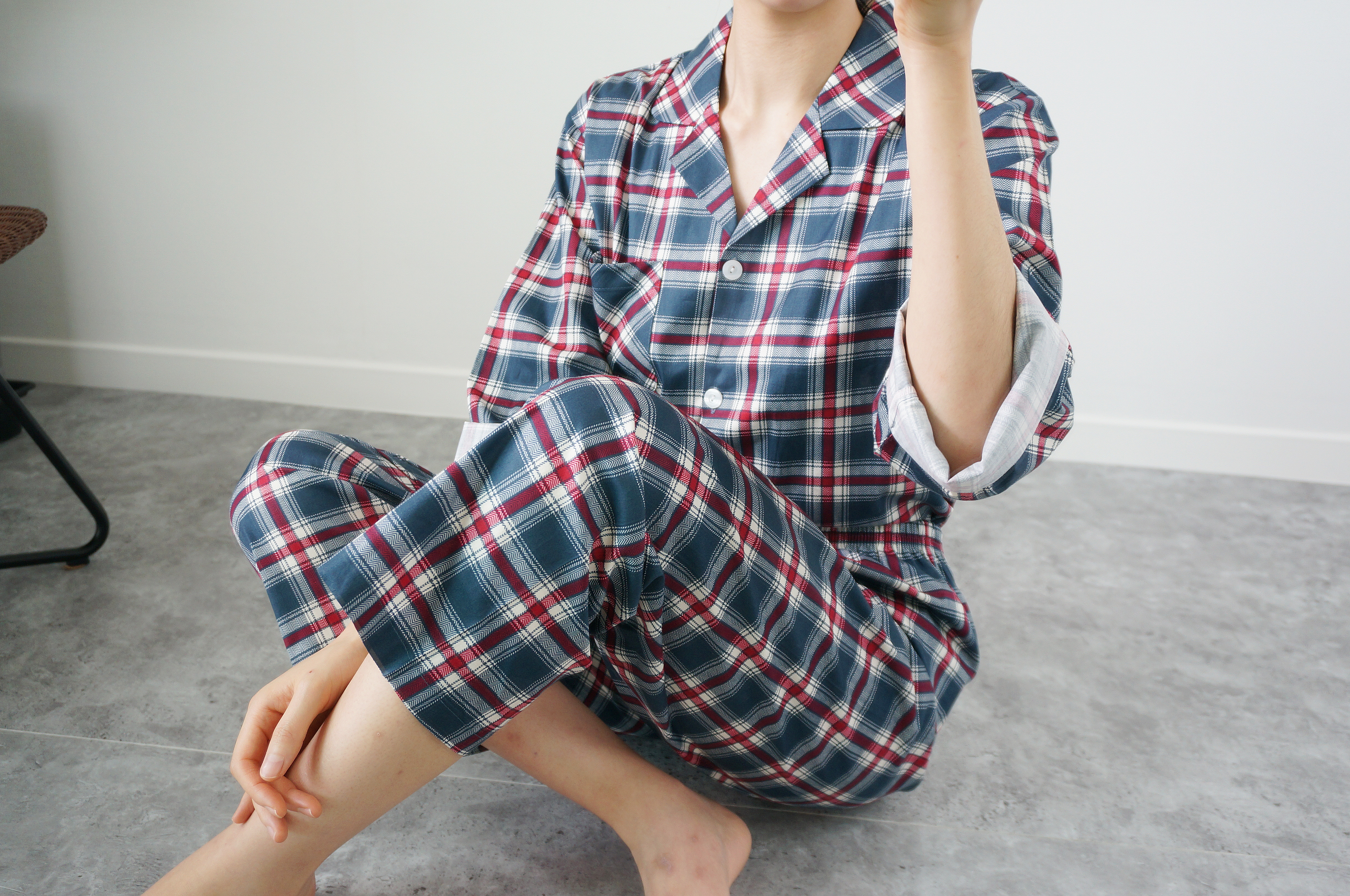 New Luxurious Couple Long Sleeved Check Pajamas Pa